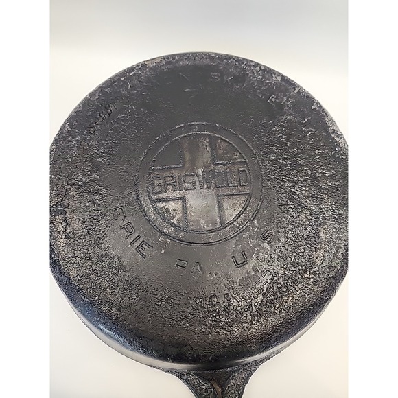 Griswold Cast Iron Skillet #7 701, Double Spout, Large Block Logo - Picture 6 of 7